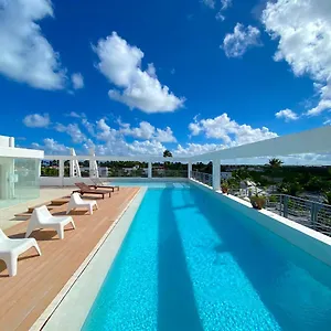Rooftop Pool Ducassi Suites - Playa Bavaro - Free Wifi & Parking - Best Location 5*, Punta Cana Dominican Republic